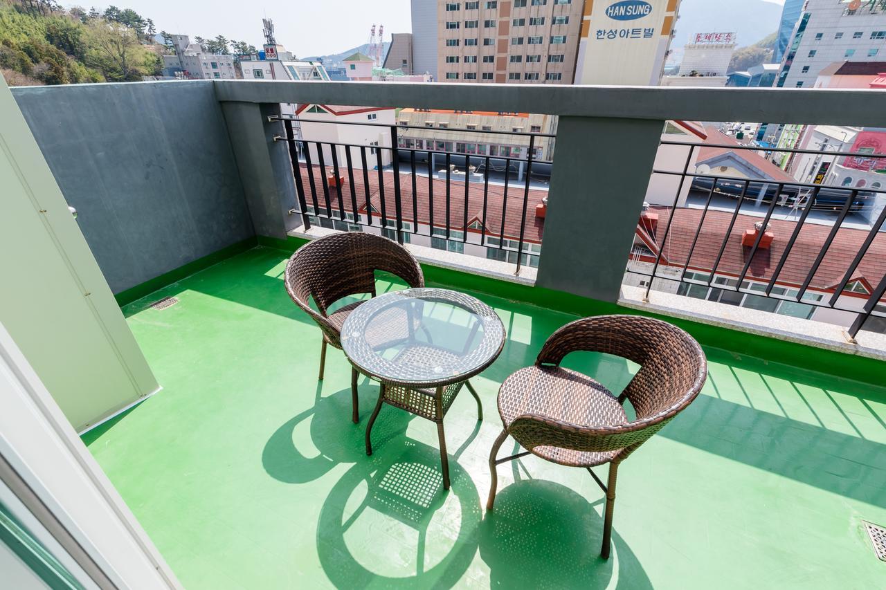 Home Fourest Residence Hotel Okpo Кодже Экстерьер фото